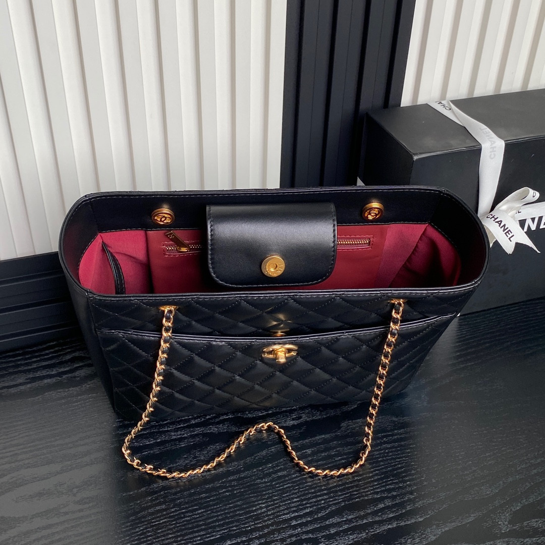 CHANEL Shopping Bag Lambskin 24×32×12cm