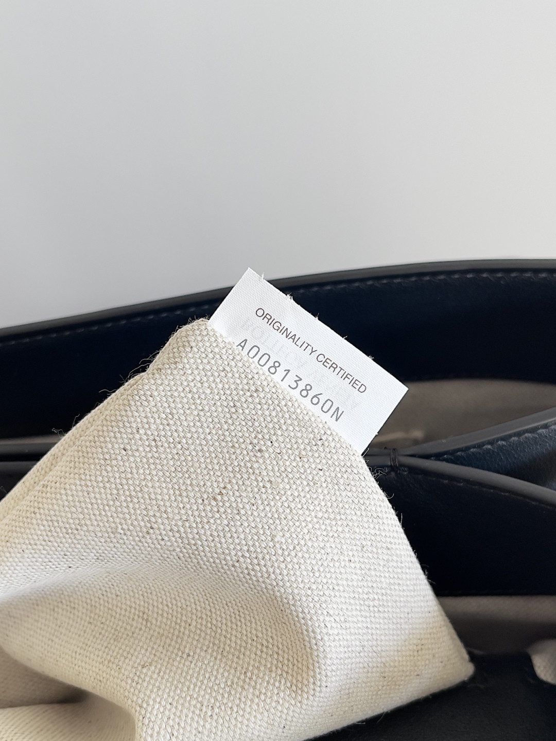 Bottega Veneta Medium Andiamo Messenger 37x26x13cm