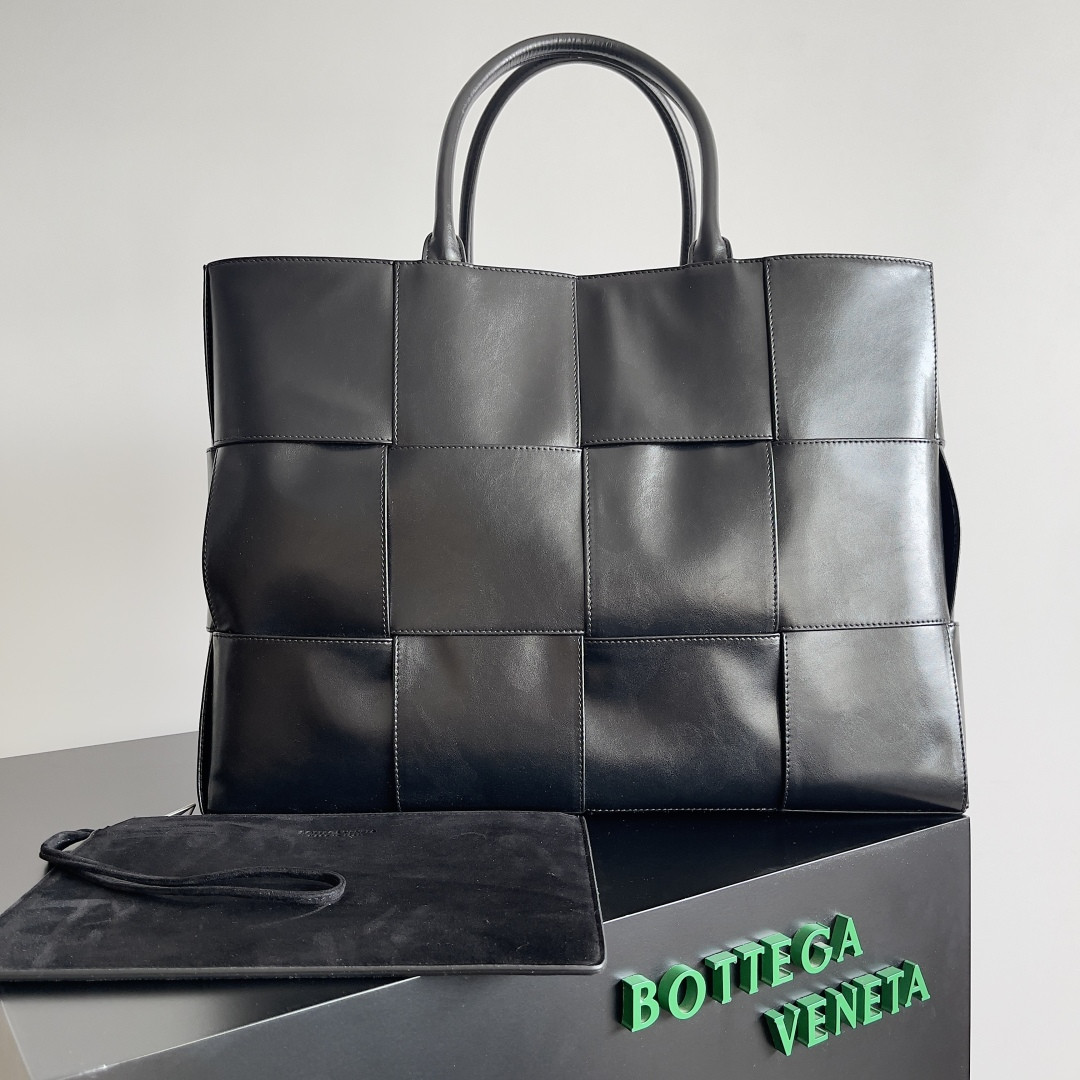 Bottega Veneta Large Arco Tote 46x34x11cm