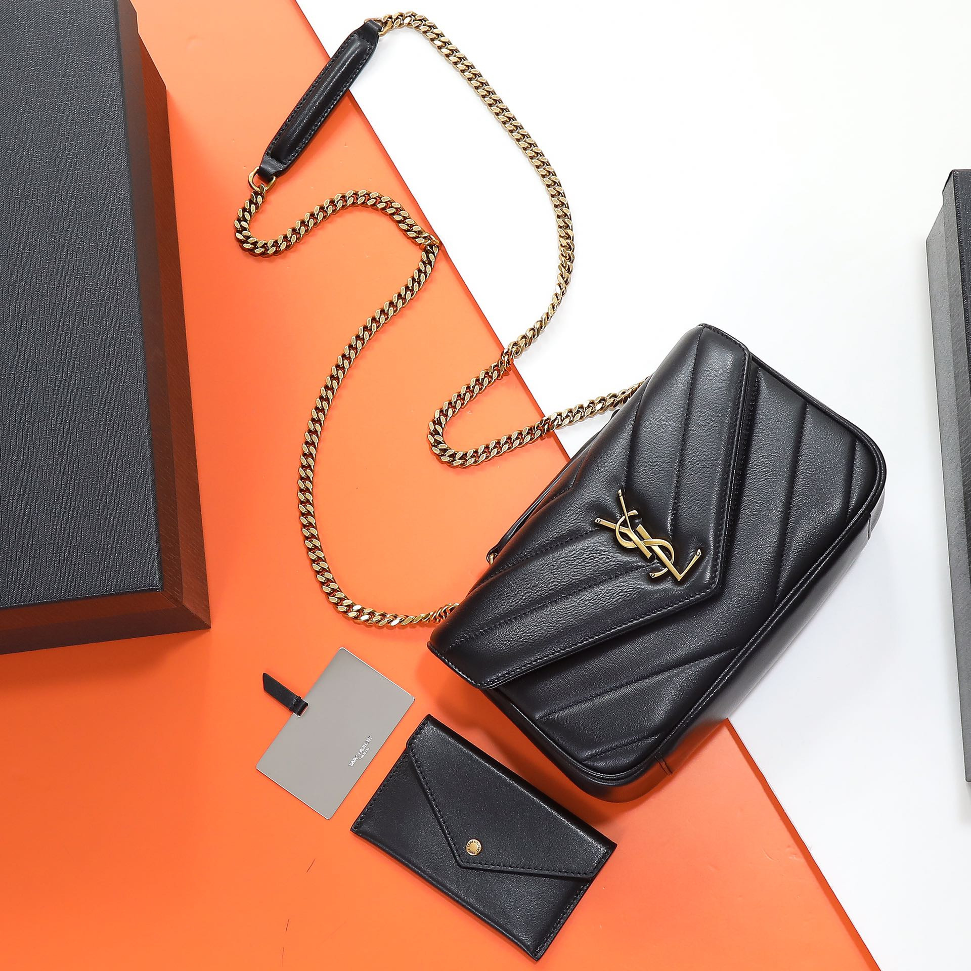 YSL LOULOU small in MATELASSÉ lambskin 24x14x6cm