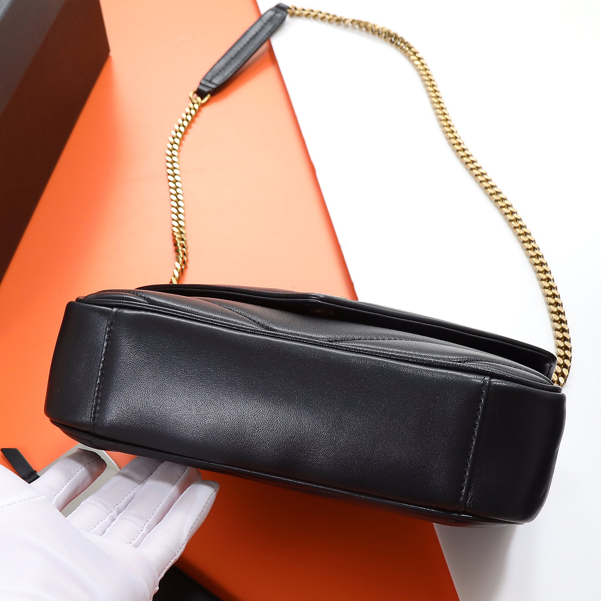 YSL LOULOU small in MATELASSÉ lambskin 24x14x6cm