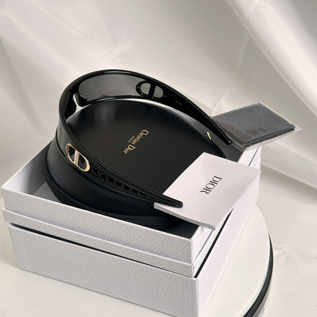 Dior Glasses winter25