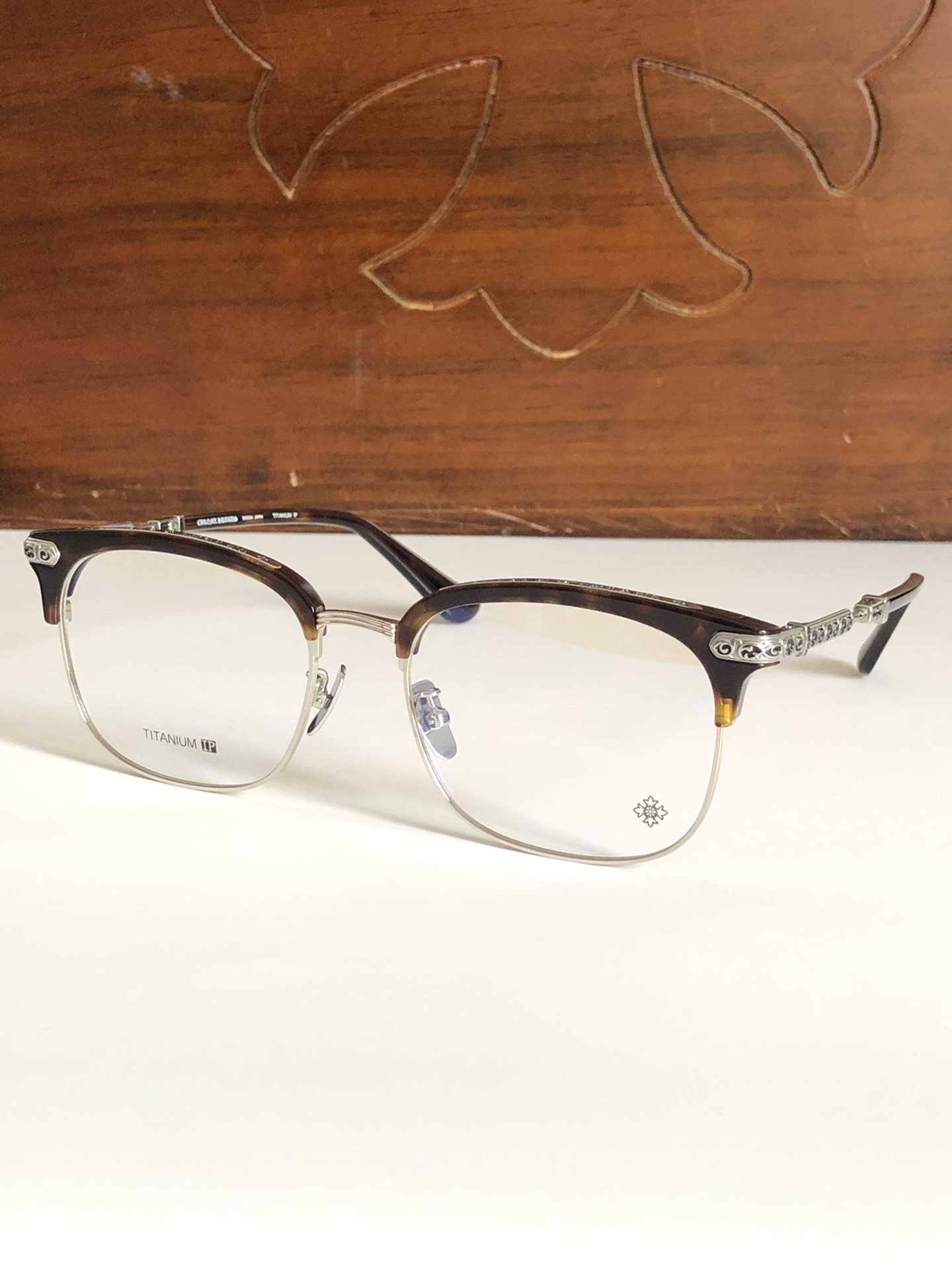 Ch*0me He**ts glasses vertical smile i 57-19-148