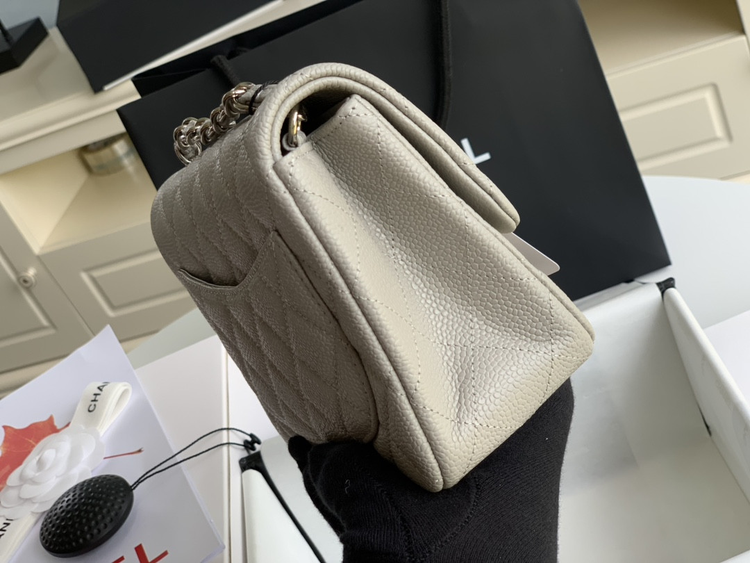 CHANEL mini CF 17cm