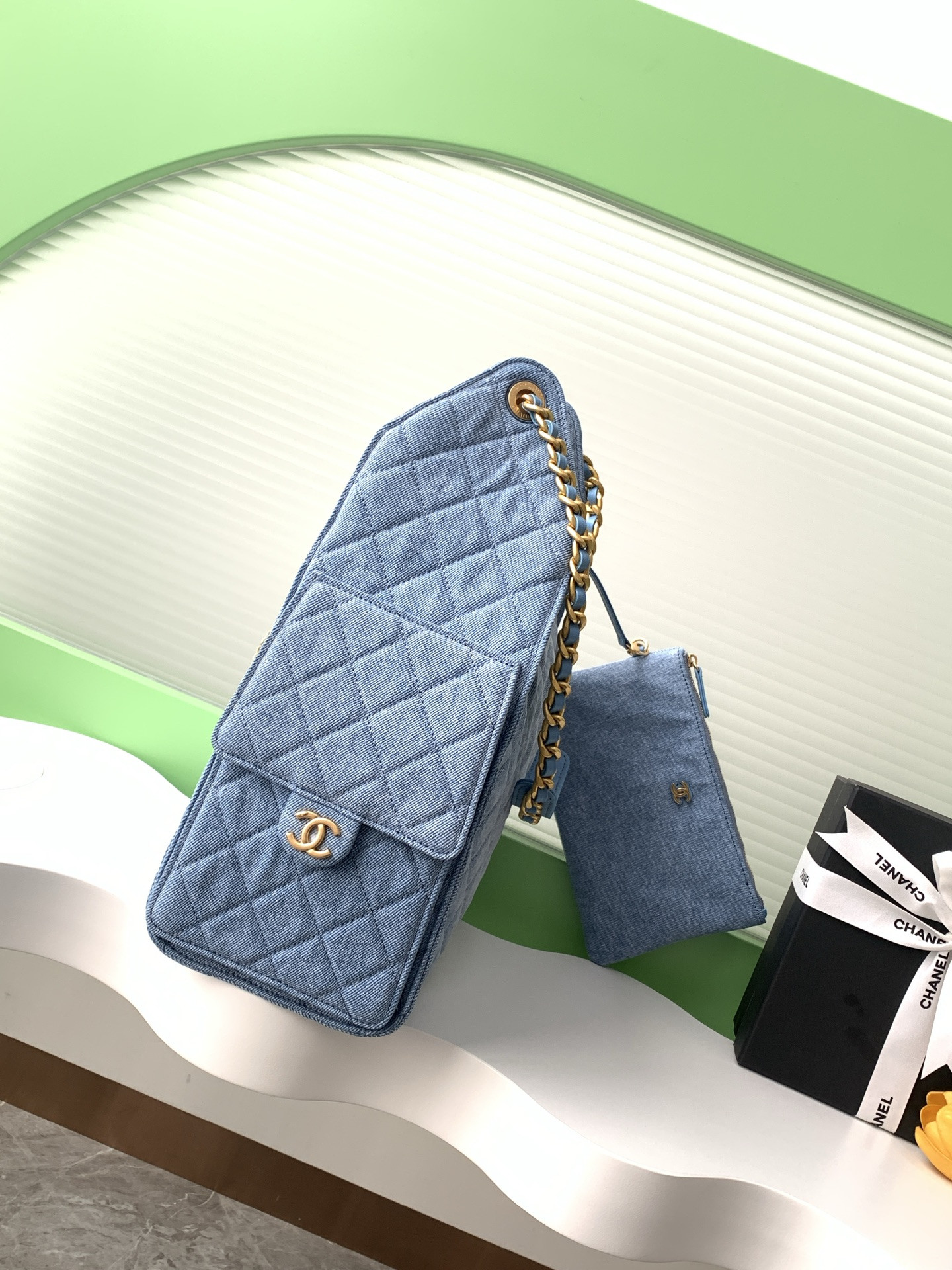 CHANEL 25C Bucket Hobo Bag AS5231 40x30x15cm