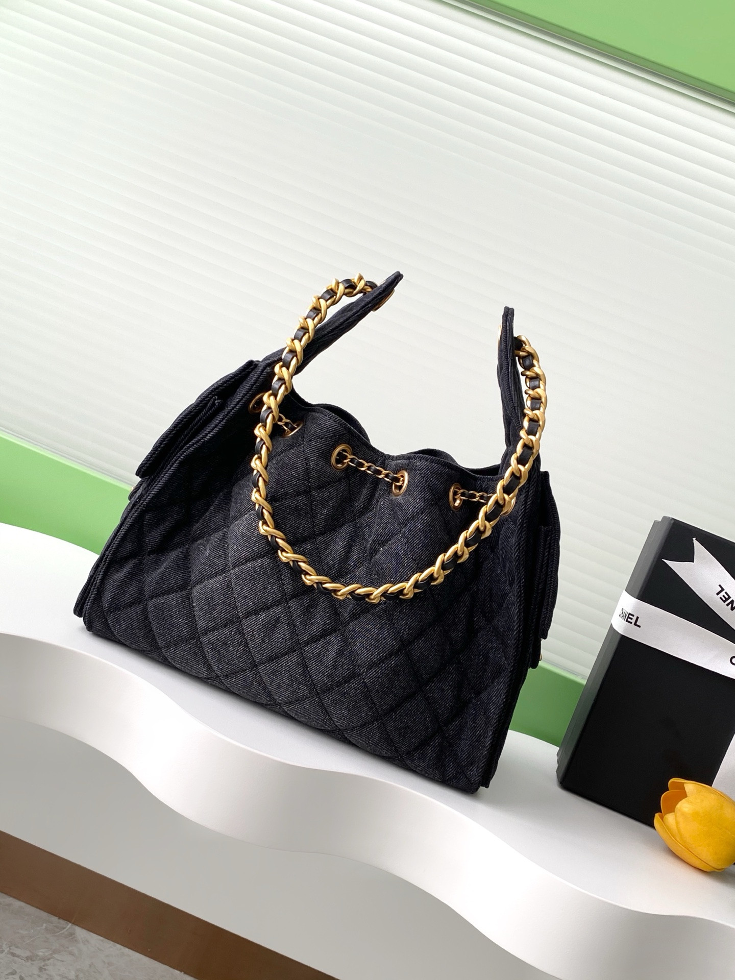 CHANEL 25 small Bucket Hobo handbag AS5293 30x26x14cm