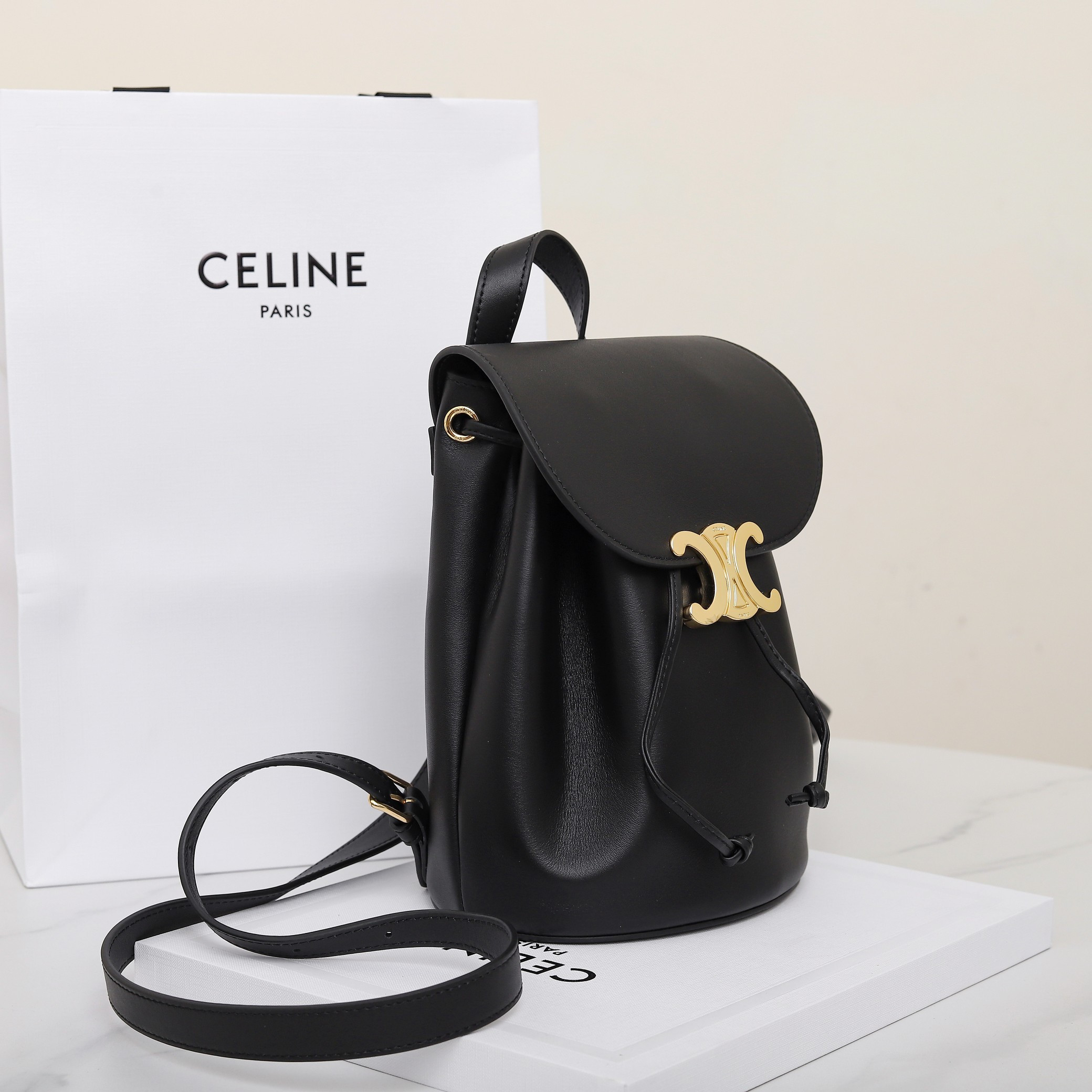 CELINE BONNIE BACKPACK IN SMOOTH CALFSKIN 118703 25x18x13cm