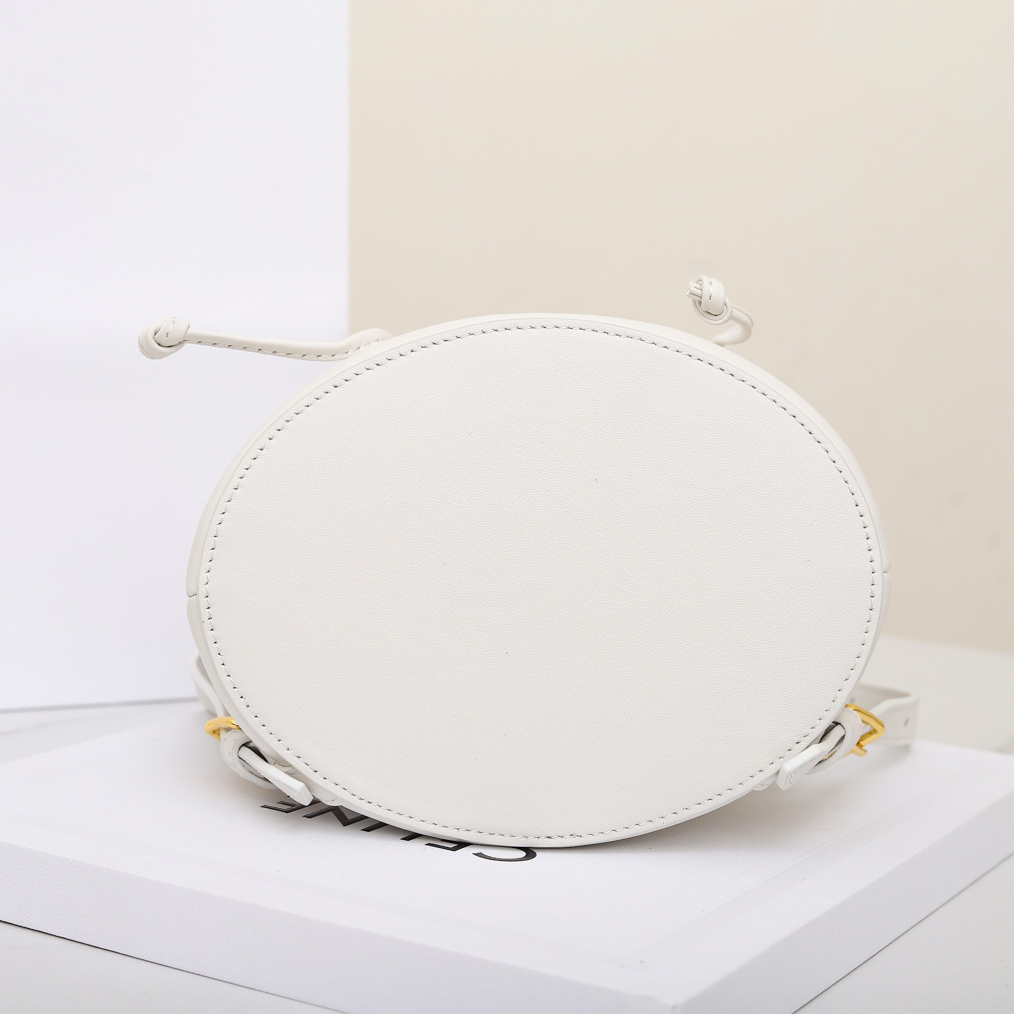 CELINE BONNIE BACKPACK IN SMOOTH CALFSKIN 118703 25x18x13cm