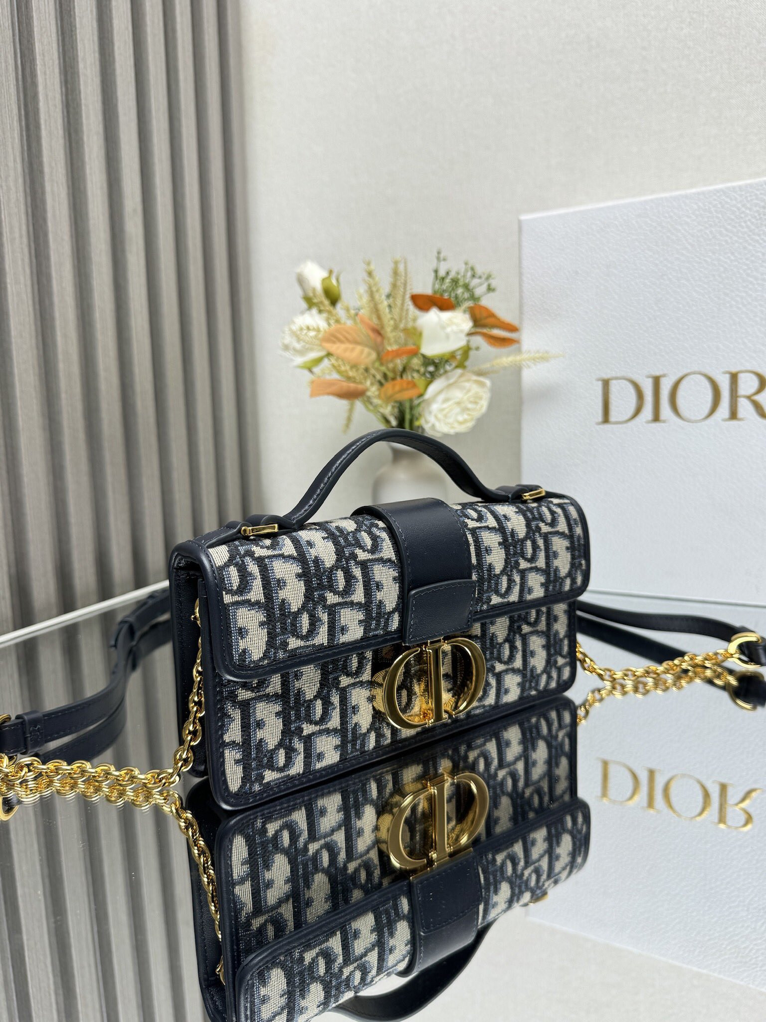 Dior Miss Montaigne mini bag 20 x 10 x 4 cm