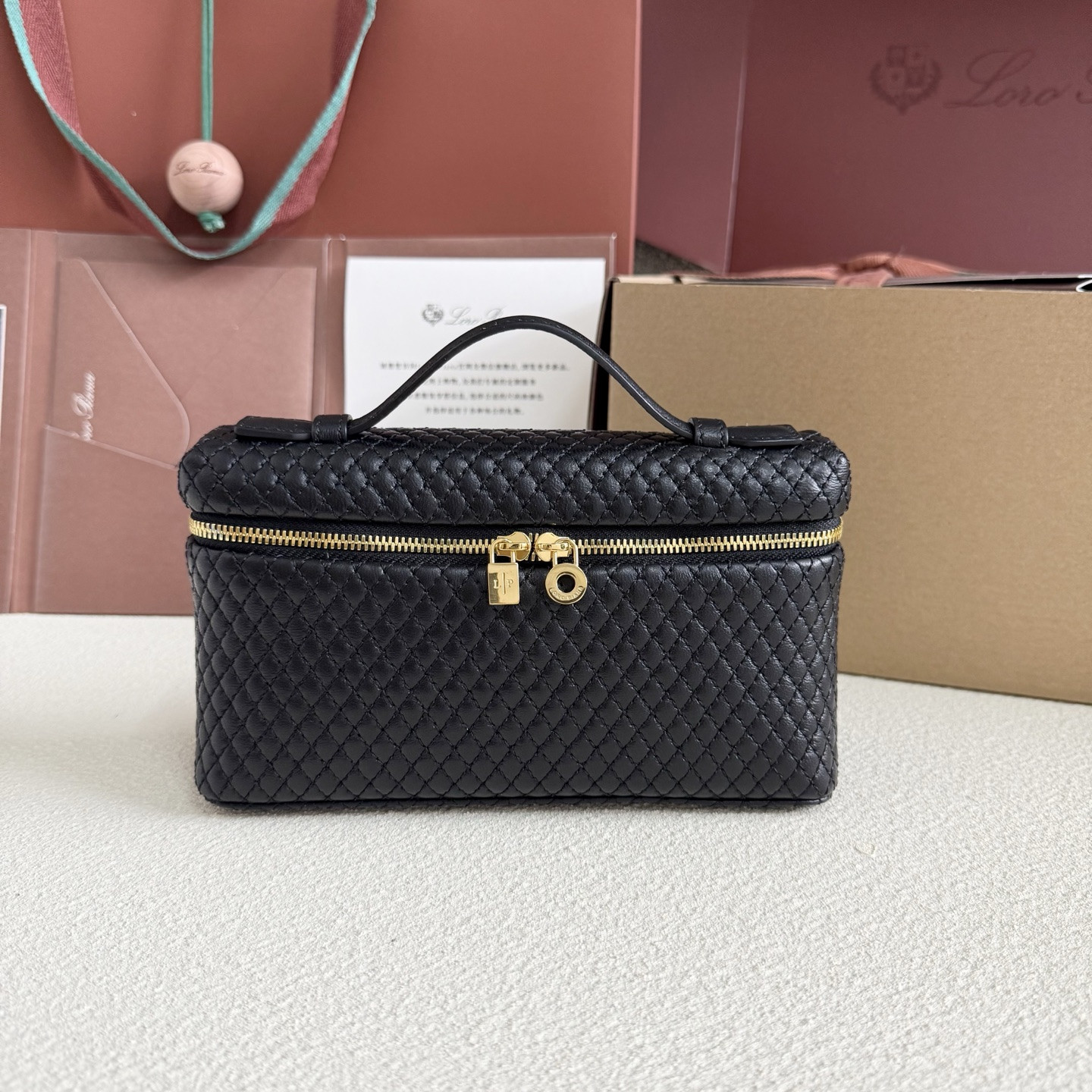 Loro Piana Extra Pocket L19 Lambskin 19x11.5x7cm