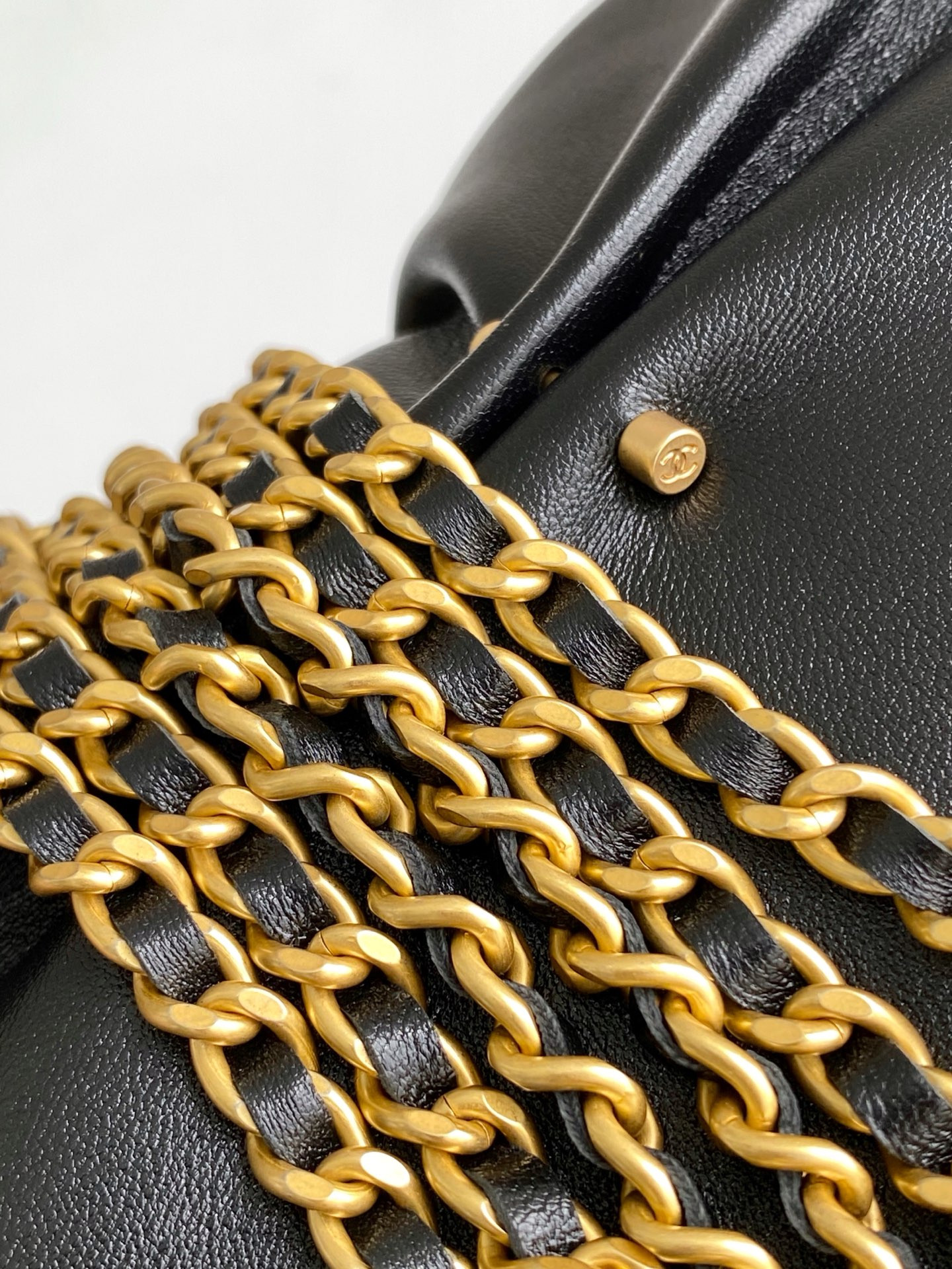 Chanel Clutch with Chain 14x24x5cm