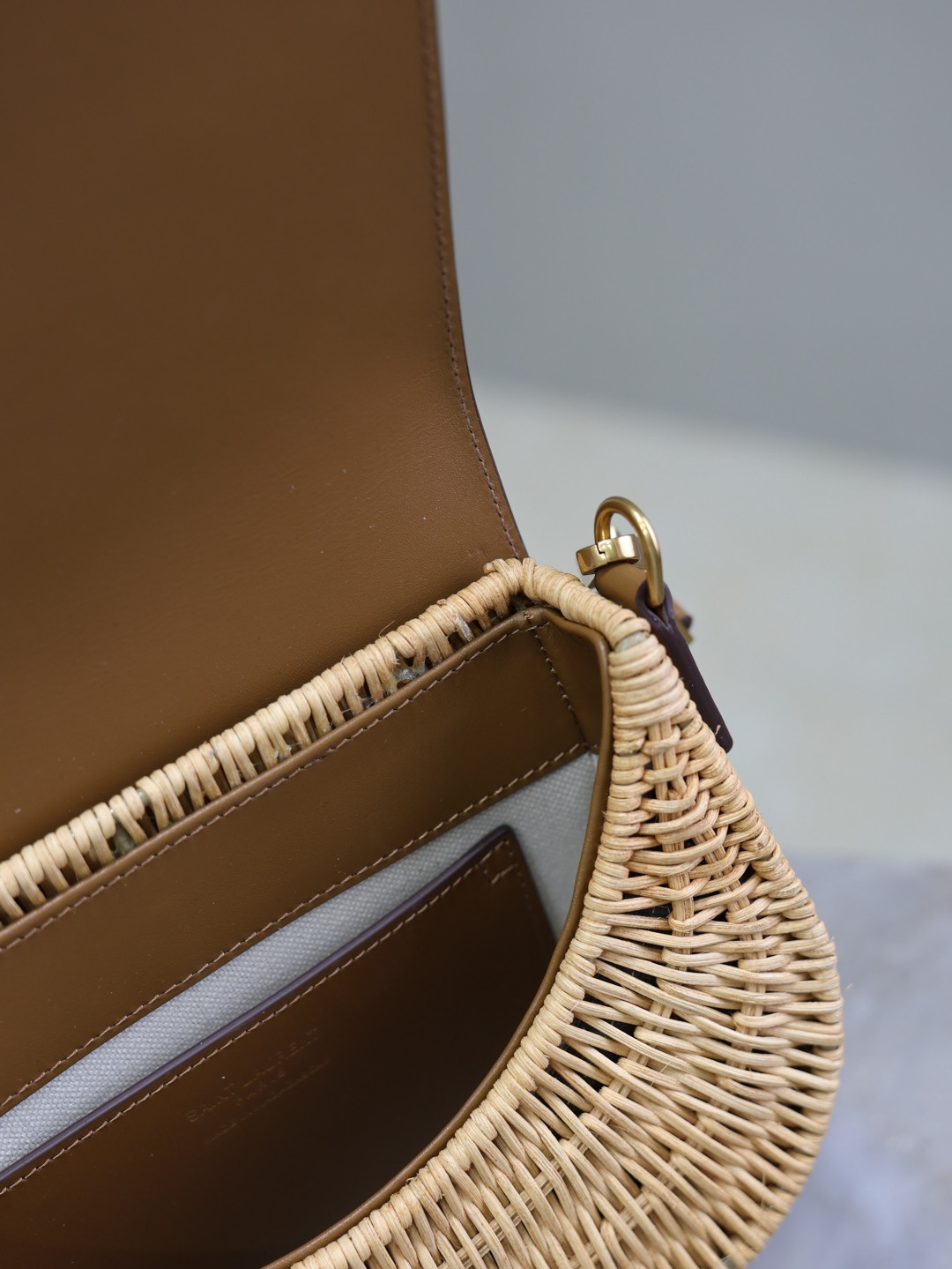 YSL Mini VOLTAIRE top handle bag in osier 20x22x7.5cm