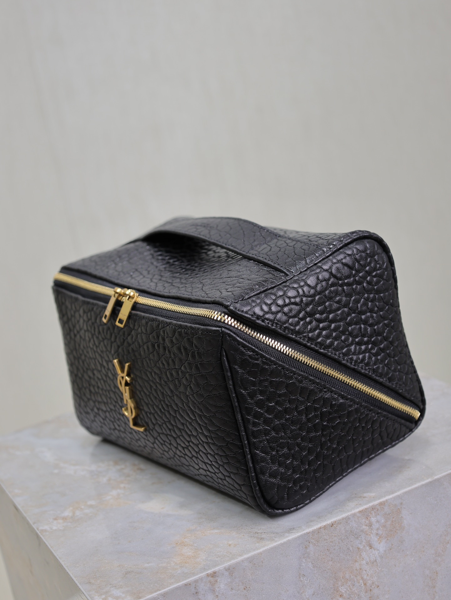 YSL GABY Vanity Case in Grained Leather 21x13x13cm