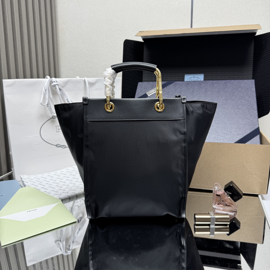 Prada Re-Nylon and leather tote bag 23x28.5x15cm