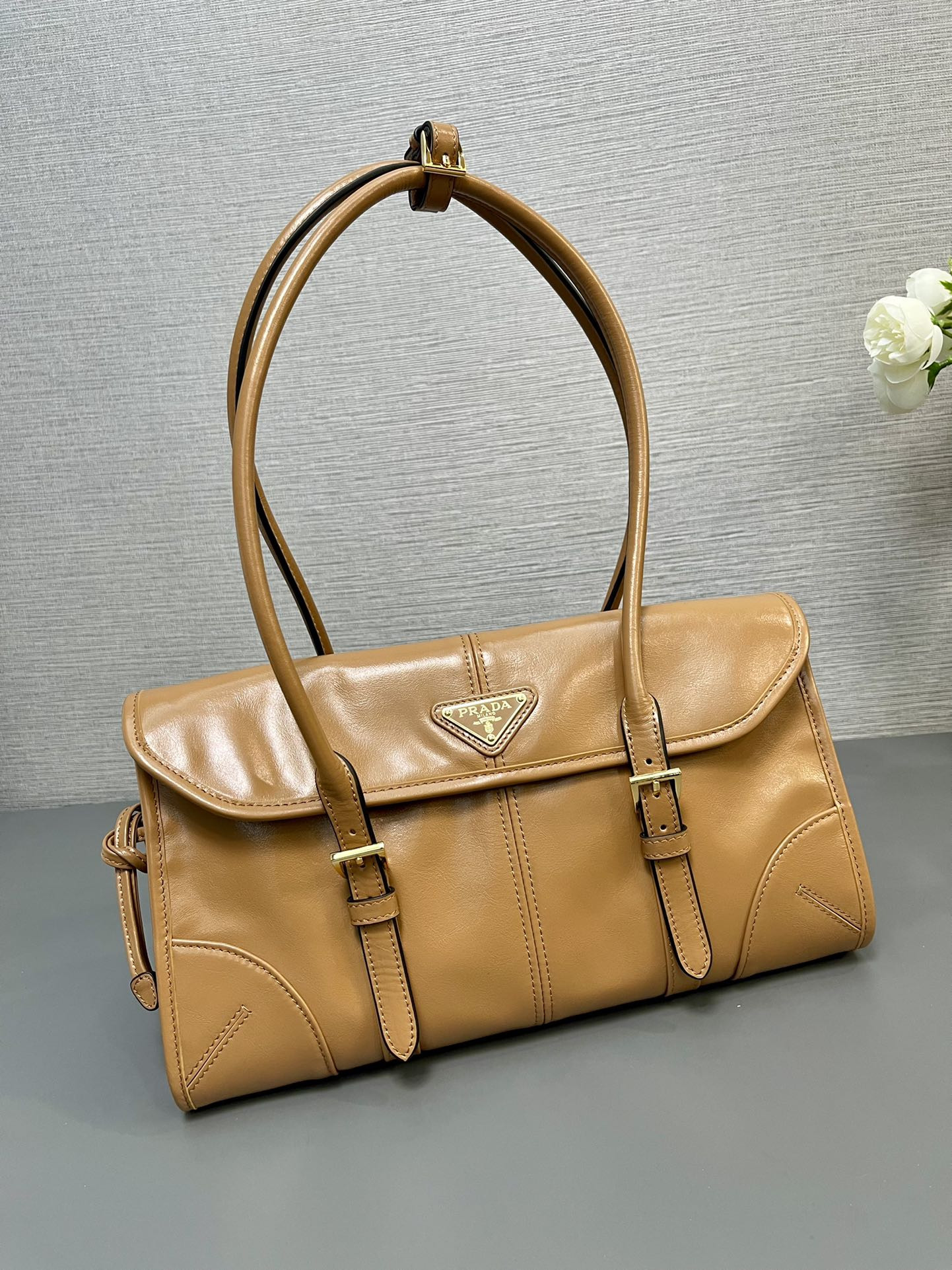 Prada Leather Shoulder Bag 31x15x12cm