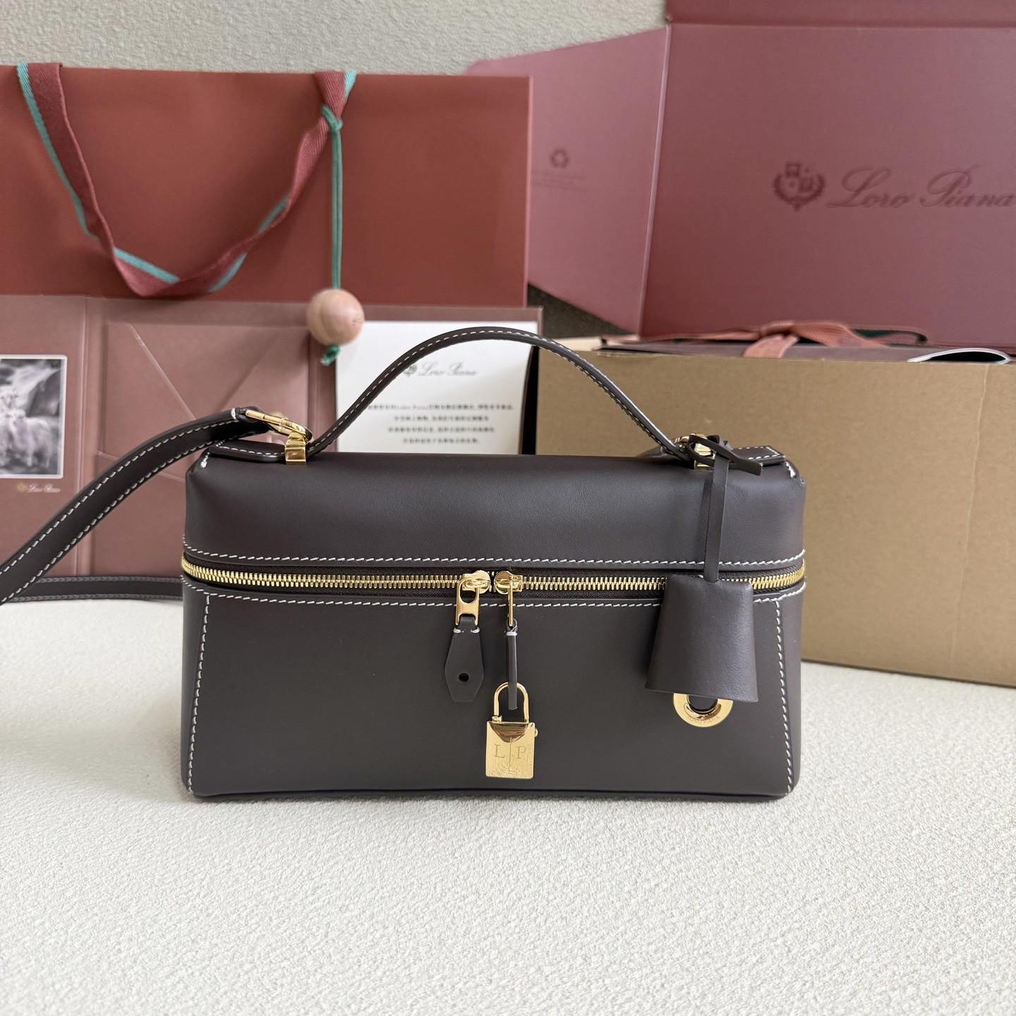 Loro Piana Extra Bag L23 23x12x7cm