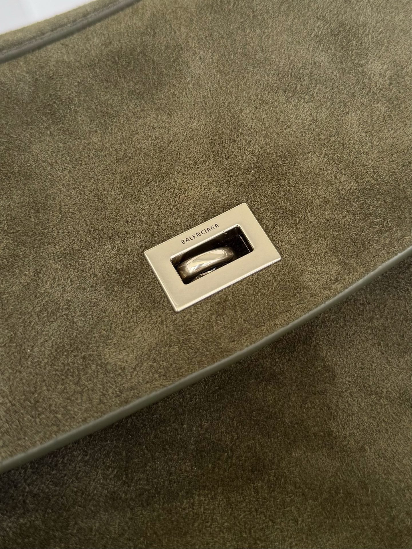 Balenciaga Rodeo Large 39.8x29.9x12.9cm