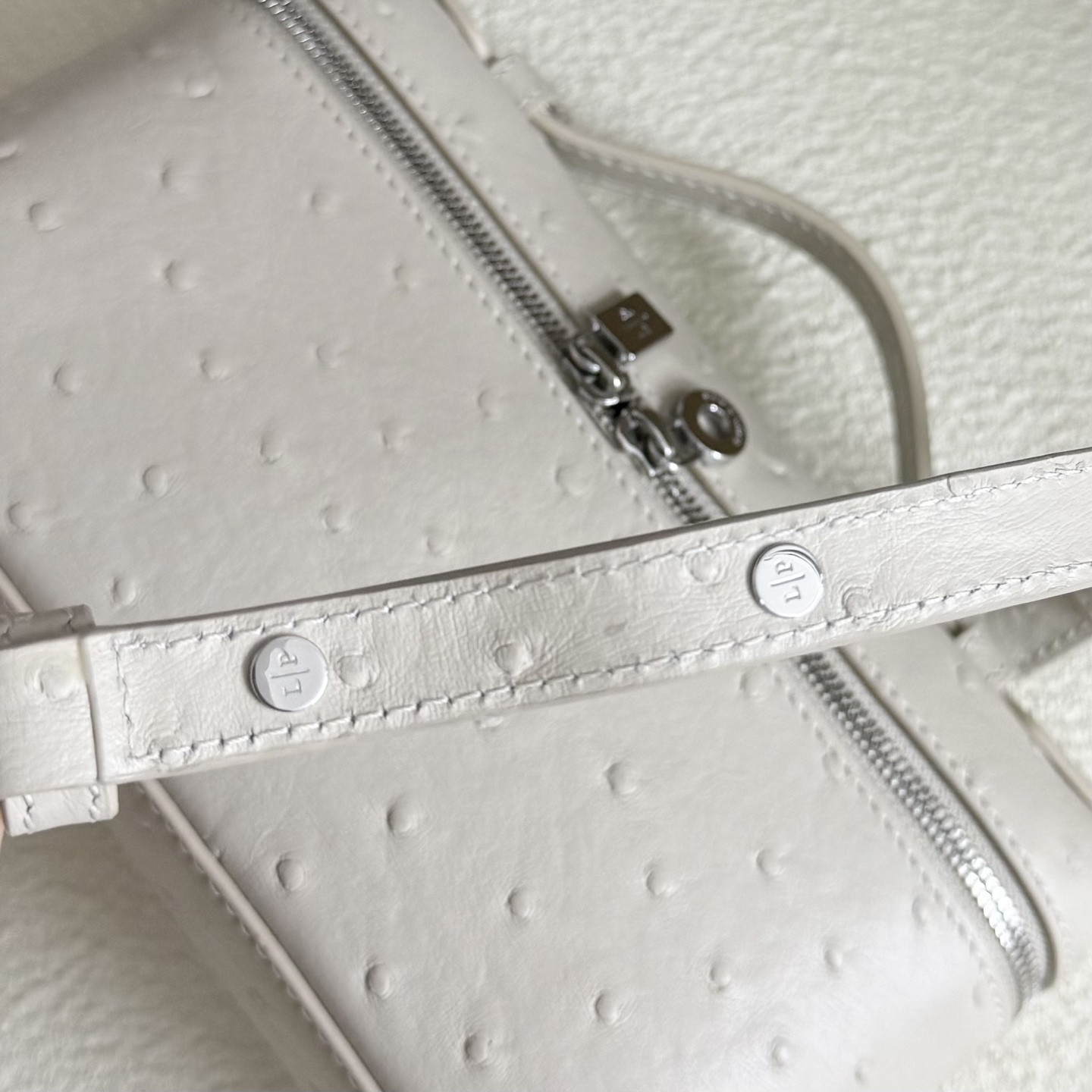 Loro Piana Extra Pocket L19 Ostrich-grained Leather 11 x 19 x 6.5 cm