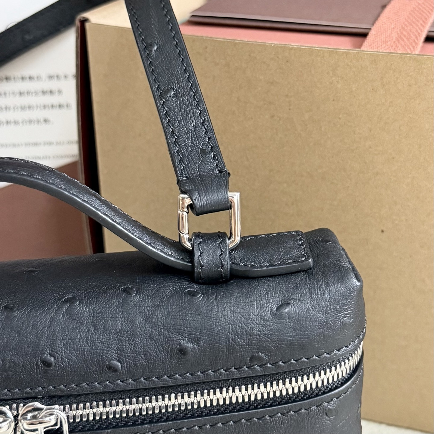 Loro Piana Extra Pocket L19 Ostrich-grained Leather 11 x 19 x 6.5 cm