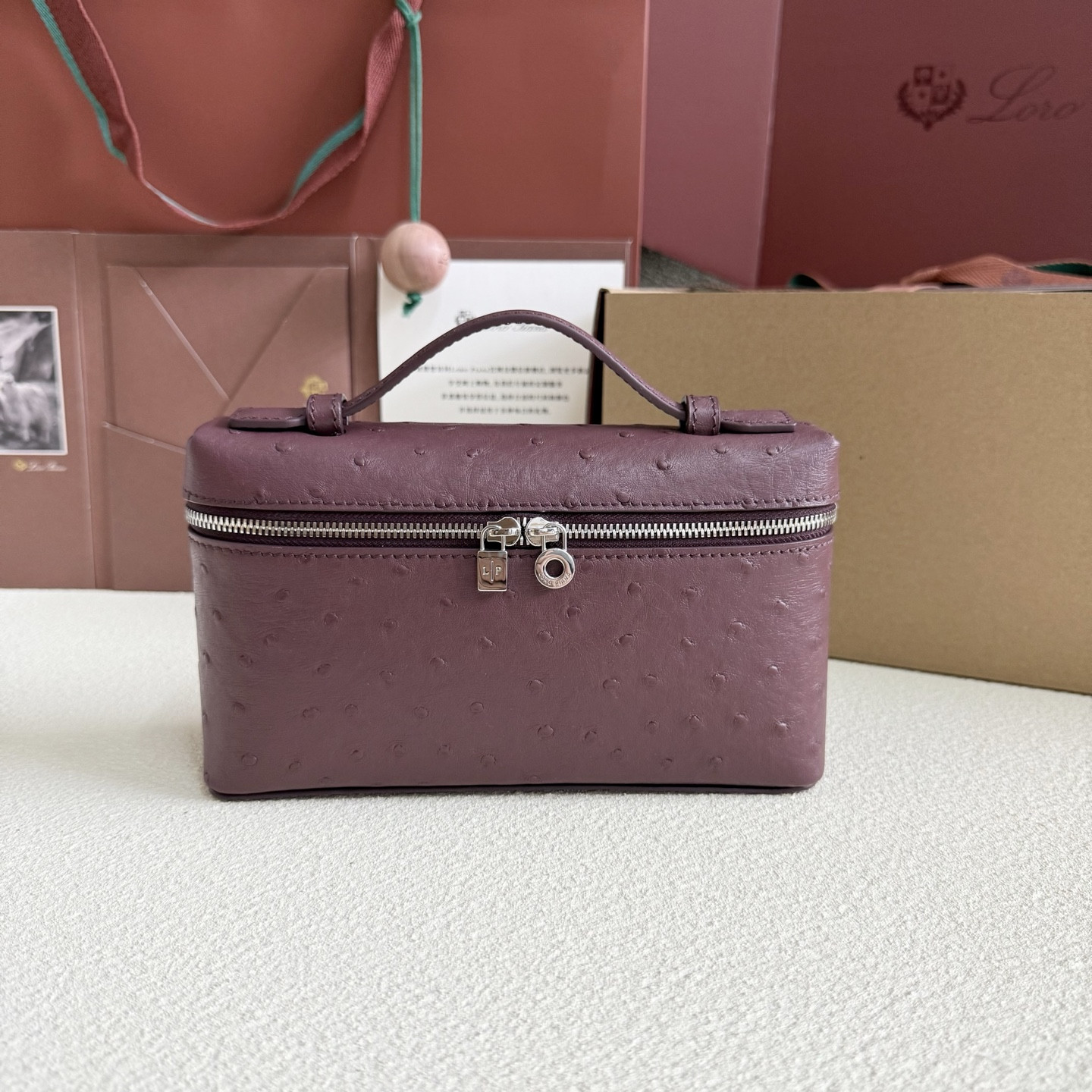 Loro Piana Extra Pocket L19 Ostrich-grained Leather 11 x 19 x 6.5 cm