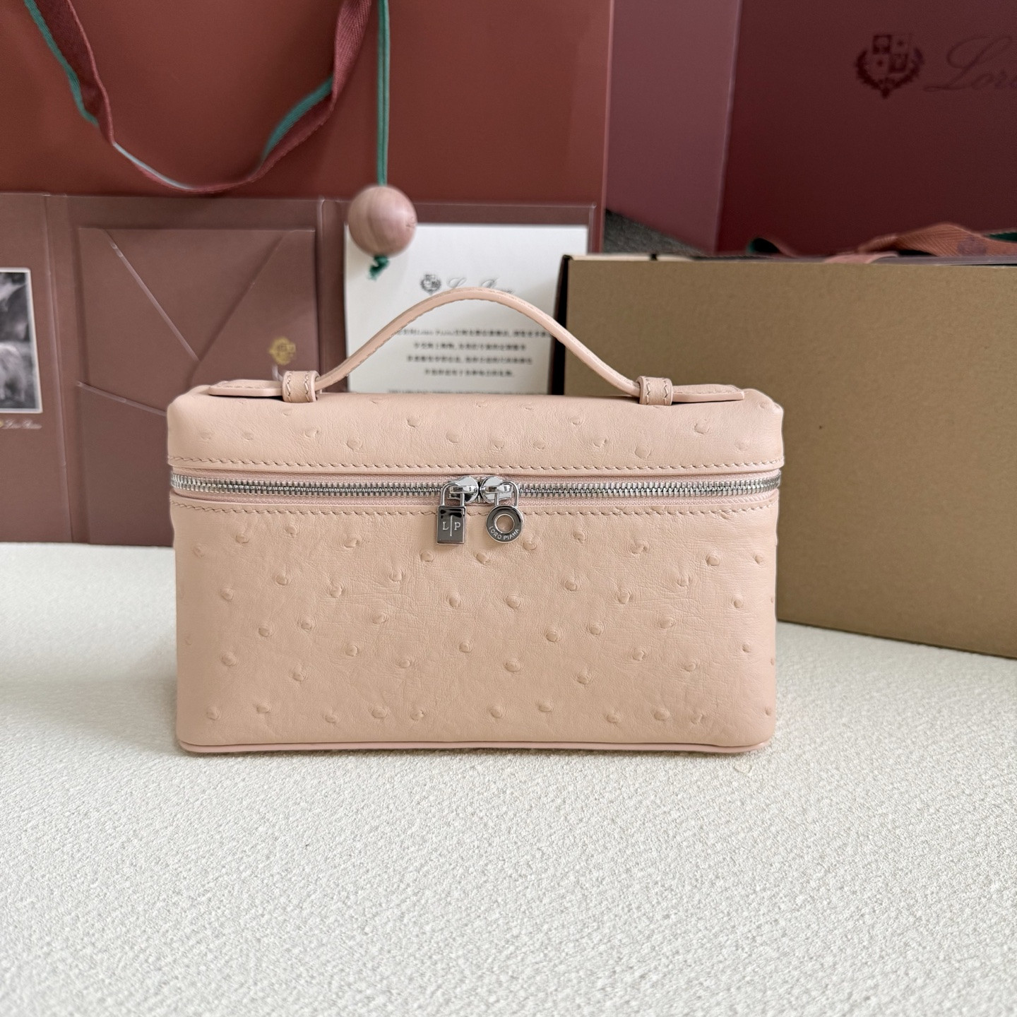 Loro Piana Extra Pocket L19 Ostrich-grained Leather 11 x 19 x 6.5 cm