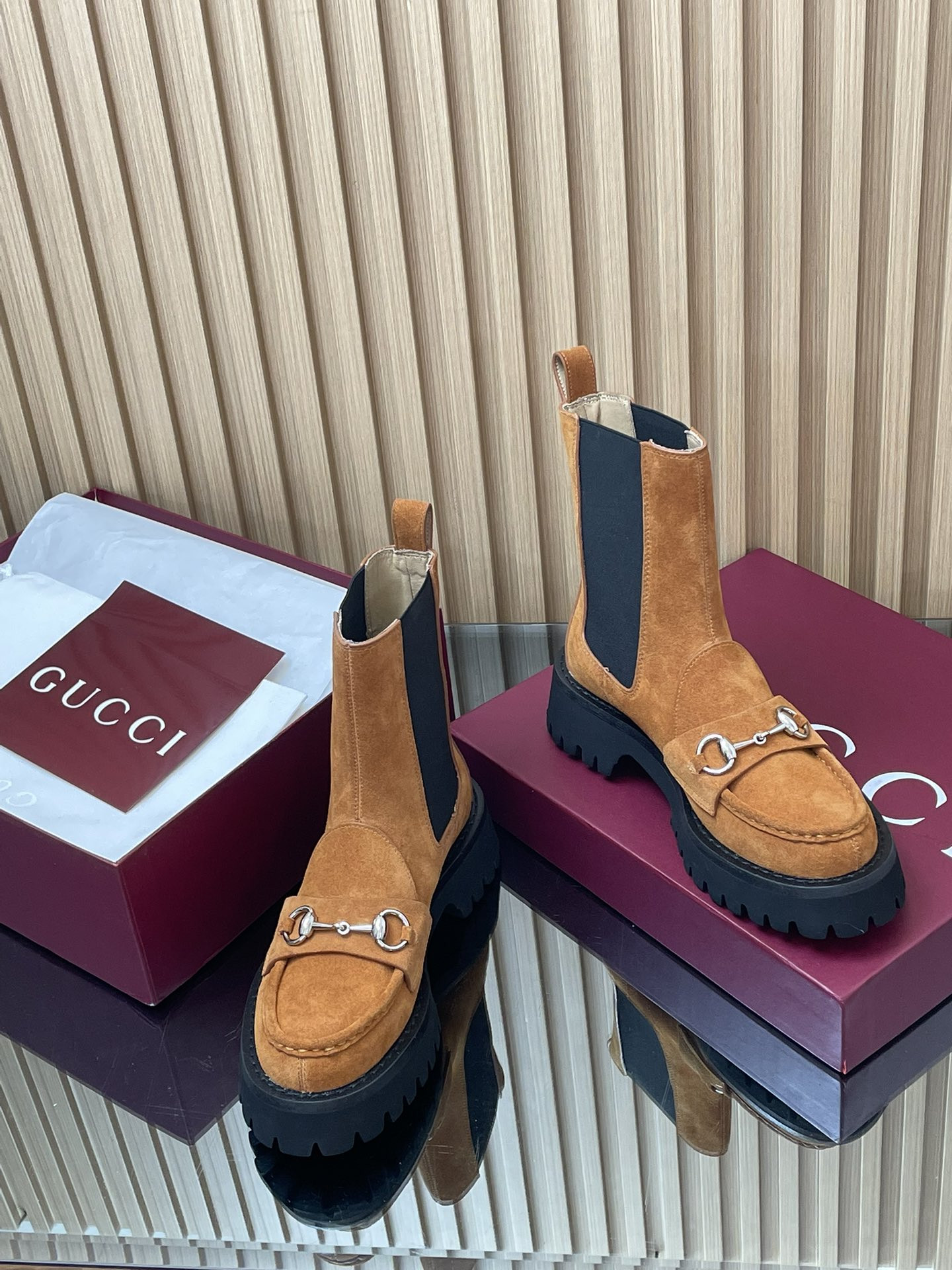 UA Gucci Women