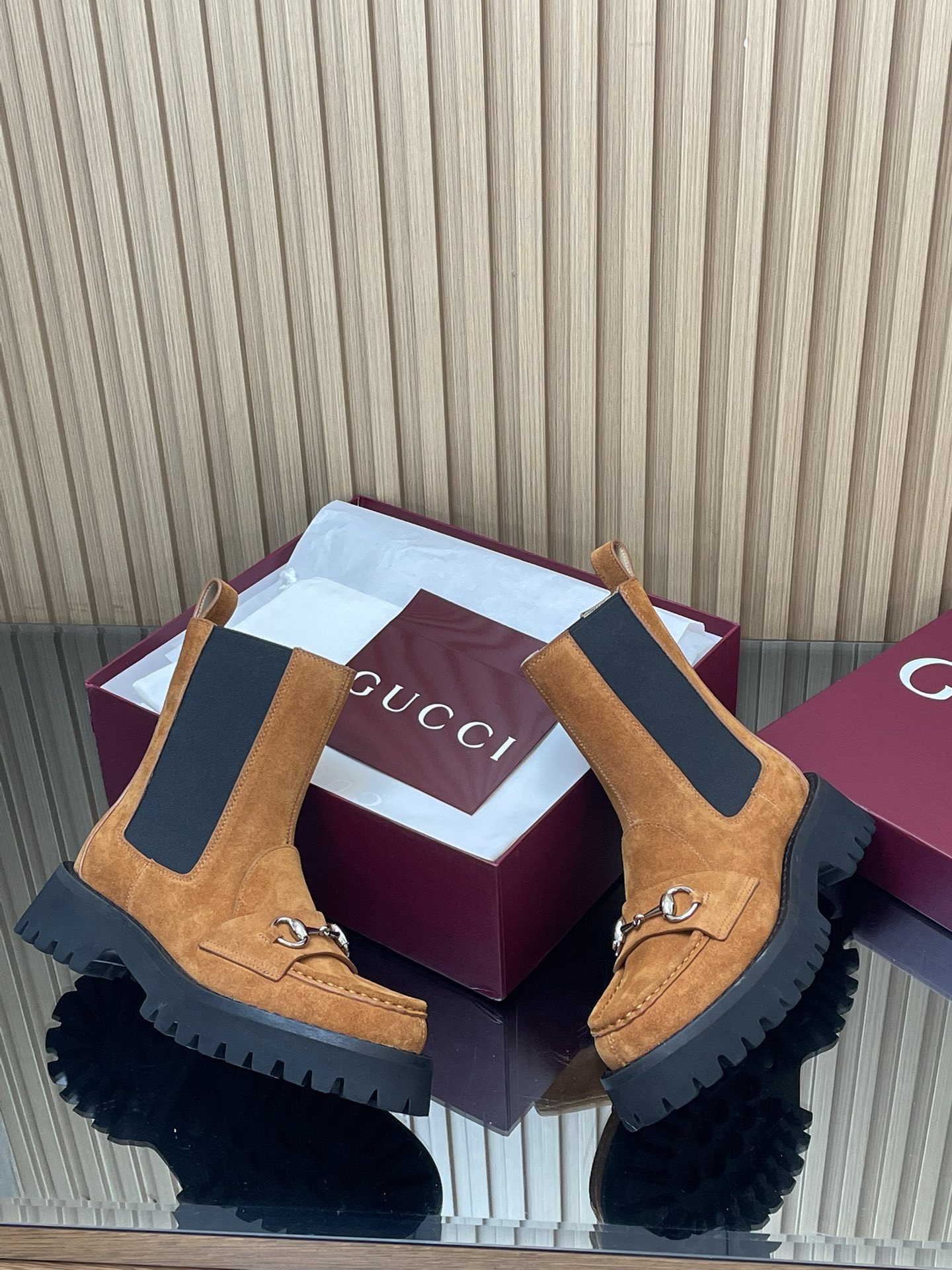 UA Gucci Women