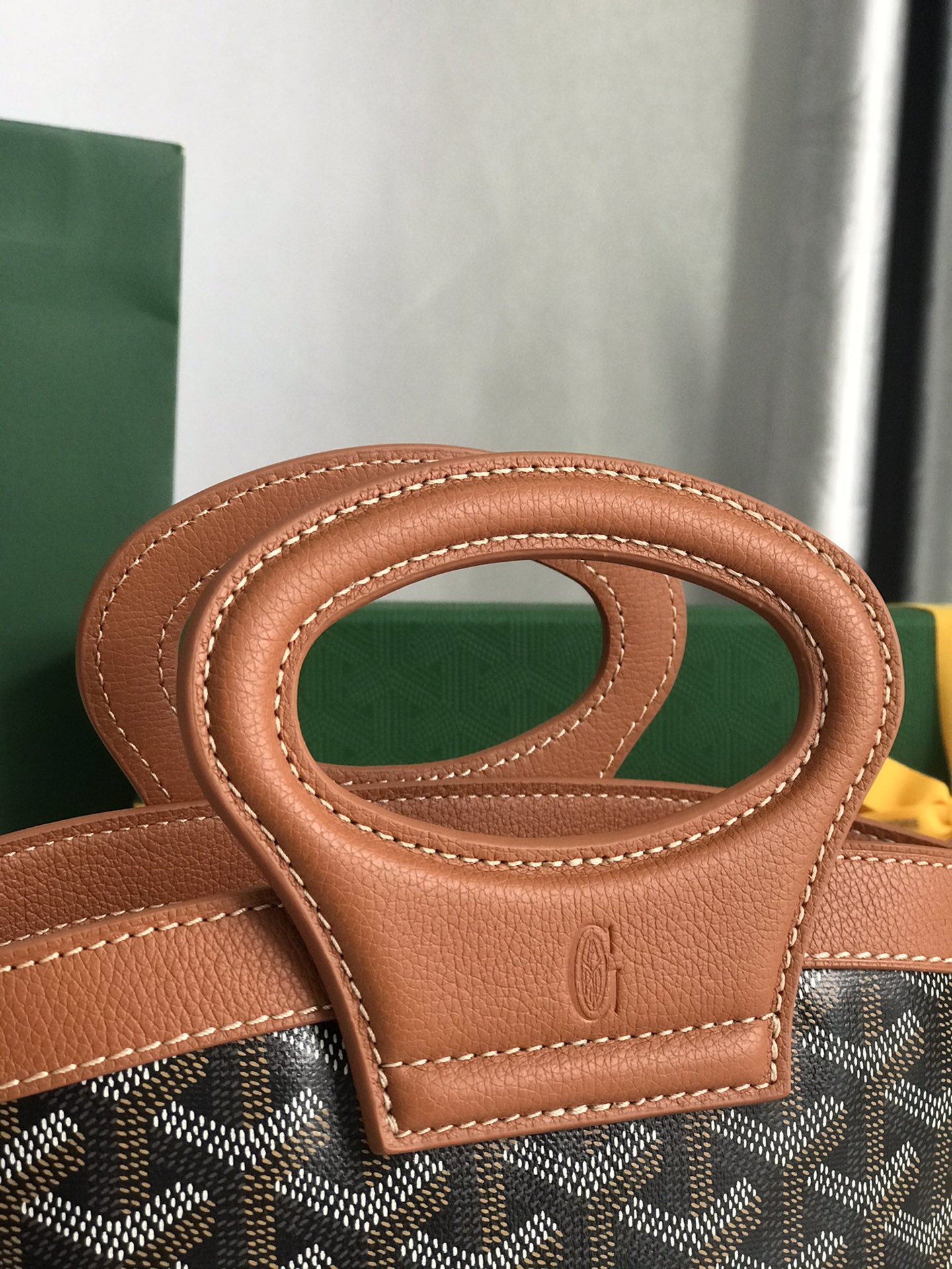 Goyard Beluga Mini Bag 23x8x18.5cm